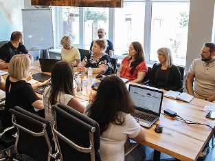 КОМУНІКАЦІЯ З УСІМА УЧАСНИКАМИ ПРОЦЕСУ