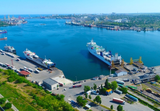 ПЕРЕВАЛКА В ПОРТУ ЧОРНОМОРСЬК